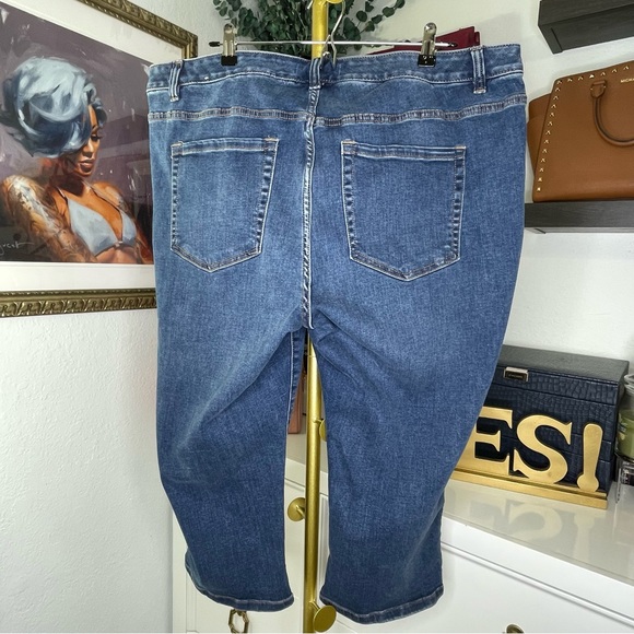 Lane Bryant denim stretch capri 22 - Picture 5 of 8